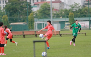 Huỳnh Như nói điều bất ngờ về cầu thủ Việt kiều của tuyển nữ Việt Nam