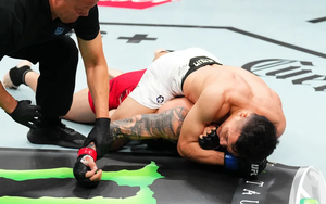 Võ sĩ Việt Nam khiến đối thủ bất tỉnh, giành chiến thắng đầu tiên tại UFC