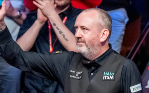 Tay cơ 50 tuổi tạo kỷ lục tại giải vô địch thế giới