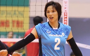 Huyền thoại bóng chuyền Việt Nam làm HLV ở tuổi 40, giúp đội nhà chiến thắng ngay trận ra quân