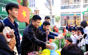 Có một ngày, ngôi sao thể thao 'đứng lớp'