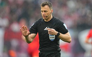 Trọng tài từng nhận hối lộ điều khiển trận PSG vs Arsenal ở bán kết lượt về cúp C1