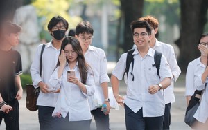 Thí sinh ‘chạy nước rút’ làm quen cấu trúc đề thi tốt nghiệp THPT mới