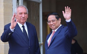 Thủ tướng Phạm Minh Chính hội đàm với Thủ tướng Pháp François Bayrou