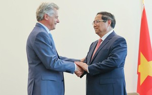 Thủ tướng Phạm Minh Chính tiếp Bí thư toàn quốc Đảng Cộng sản Pháp