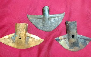 Văn hóa Đông Sơn - Chiến tranh và Hòa bình (kỳ 17): Những vũ khí bằng đồng hình tim và cánh bướm