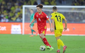 Đội tuyển Việt Nam phía sau lời xin lỗi của HLV Kim Sang Sik