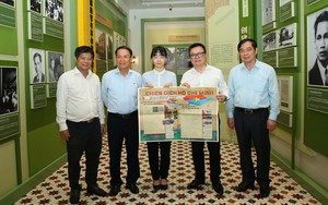 Đoàn công tác Hội Nhà báo Việt Nam thăm nơi Bác Hồ sáng lập Báo Thanh niên 