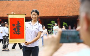 Góc nhìn 365: Văn Miếu mùa thi