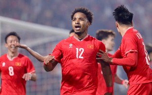 Bóng đá Việt Nam không thể trông chờ nhập tịch