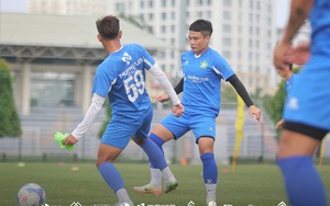 Đá trận ‘chung kết’ tại Ninh Bình, đội bóng của Công Phượng gặp khó