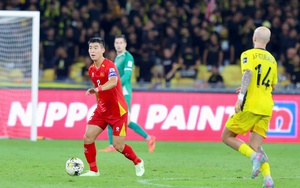 Bóng đá Việt Nam: 'Kim tự tháp' không xây trong một ngày