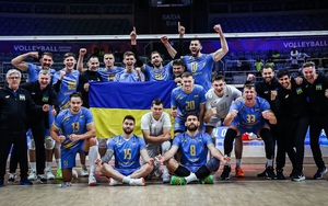 Tân binh VNL 2025 gây sốc cực mạnh khi thắng áp đảo đội bóng chuyền hạng 4 thế giới