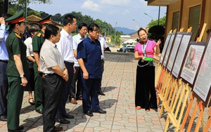 Triển lãm 33 số báo thực hiện ngay tại chiến trường Điện Biên Phủ