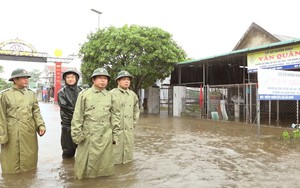 Quảng Trị khẩn trương sơ tán những hộ dân bị ngập sâu