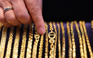 Giá vàng chạm đỉnh một tuần