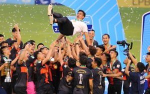 HLV Nguyễn Việt Thắng: 'Đây là mùa giải kỳ diệu của CLB Phù Đổng Ninh Bình'