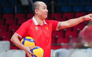 HLV Tuấn Kiệt tiết lộ ĐT bóng chuyền nữ Việt Nam sẽ có thay đổi sau khi vô địch, chỉ ra điều đáng mừng ở chung kết