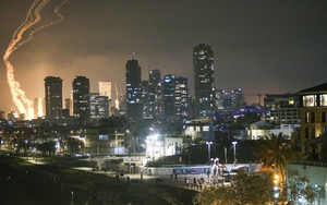 Căng thẳng Israel - Iran: Không kích tiếp diễn gây thiệt hại ở các thành phố lớn