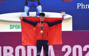 Lực sĩ 21 tuổi xuất sắc giành 2 HCV trong 2 tháng cho thể thao Việt Nam, là niềm hy vọng ở SEA Games