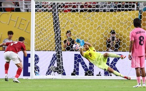 Tiền đạo bị phạt vì đá hỏng phạt đền trước đội bóng của Messi