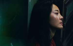 Phim "Dưới đáy hồ": Một thử nghiệm chưa trọn vẹn nhưng đầy tham vọng