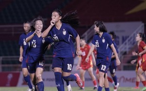 Trọng tài từ chối 11m, U19 nữ Việt Nam vuột chức vô địch khi thua U19 nữ Thái Lan ở chung kết