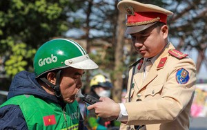 Xử phạt gần 1.200 shipper và tài xế xe công nghệ vi phạm pháp luật về trật tự, an toàn giao thông