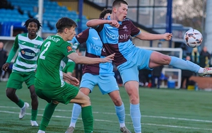 Tin nóng bóng đá Việt Nam hôm nay 20/6: Chốt phương án trao Cúp vô địch V-League; Tiền đạo Việt kiều được giới thiệu cho HLV Kim Sang Sik