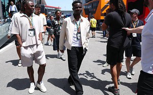 Saka bị chỉ trích vì thái độ khác người ở chặng đua Công thức 1 Tây Ban Nha