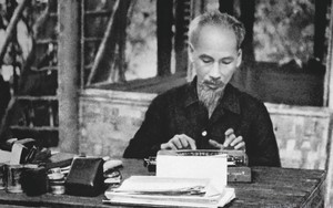 Chủ tịch Hồ Chí Minh - Người sáng lập và định hướng, định hình báo chí cách mạng Việt Nam