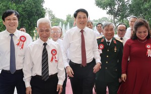 Chủ tịch nước Lương Cường gặp mặt các nhà báo tiêu biểu toàn quốc