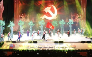 Bền bỉ, kiên trung, phụng sự sự nghiệp cách mạng cao cả của Đảng, dân tộc, phục vụ nhân dân