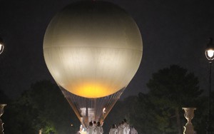 Biểu tượng Olympic Paris tái xuất rực rỡ