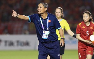 HLV Mai Đức Chung 'chung mâm' cùng hai nhà cầm quân nổi tiếng trong danh sách kỷ lục thế giới