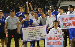 V-League khép lại 'tấm màn nhung'