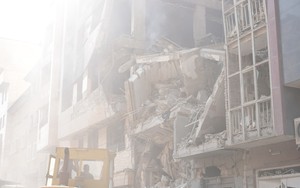 Một loạt vụ nổ mạnh làm rung chuyển Tehran