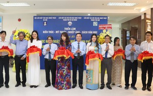 "Văn học nghệ thuật Hà Nội - Huế - TPHCM - 50 năm tự hào bản anh hùng ca"