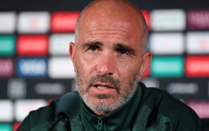 HLV Chelsea bức xúc khi trận đấu với Benfica bị hoãn 2 giờ đồng hồ