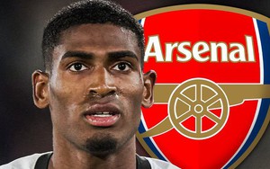 Arsenal đạt thỏa thuận với trung vệ của Valencia