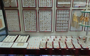 Giá vàng hôm nay theo xu hướng đi ngang