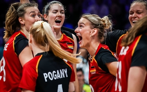 Đối thủ của tuyển bóng chuyền nữ Việt Nam thị uy sức mạnh, giành chiến thắng áp đảo ở VNL 2025