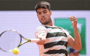 Carlos Alcaraz đã cứu 3 điểm championship để đánh bại Sinner tại Roland Garros như thế nào?