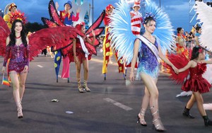 Diễu hành Carnival trong lễ hội văn hóa - Du lịch biển