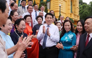 Chủ tịch nước: Mỗi người hãy luôn coi học tập là quyền lợi, trách nhiệm và nghĩa vụ