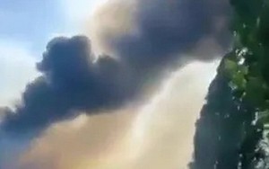 Máy bay lao đầu xuống đất tại sân bay London Southend