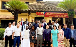 Đoàn Võ sư quốc tế Vovinam - Việt Võ Đạo làm việc với Cục Thể dục thể thao Việt Nam và Cục Du lịch quốc gia Việt Nam