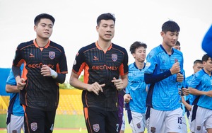 Trung vệ Quế Ngọc Hải chia tay B.Bình Dương, về Đông Á Thanh Hóa