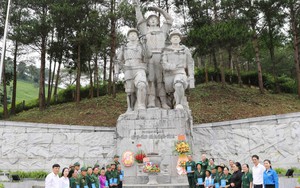 75 năm Ngày truyền thống lực lượng thanh niên xung phong: Tưởng nhớ các anh hùng liệt sỹ tại Ngã ba Cò Nòi