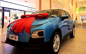 "Siết" xe xăng, thị trường xe điện bật tăng